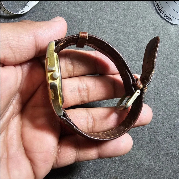 Vintage Quemex Moon / Sun Face Dial Quartz Watch Not Working For Parts Or Repair - Picture 7 of 8